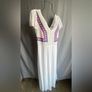 NWT Spense White Gauze Maxi Dress with Embroidery detail